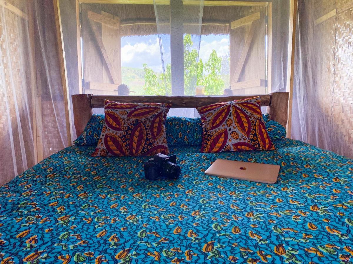Mwamba Kelele Lodge Fort Portal ภายนอก รูปภาพ