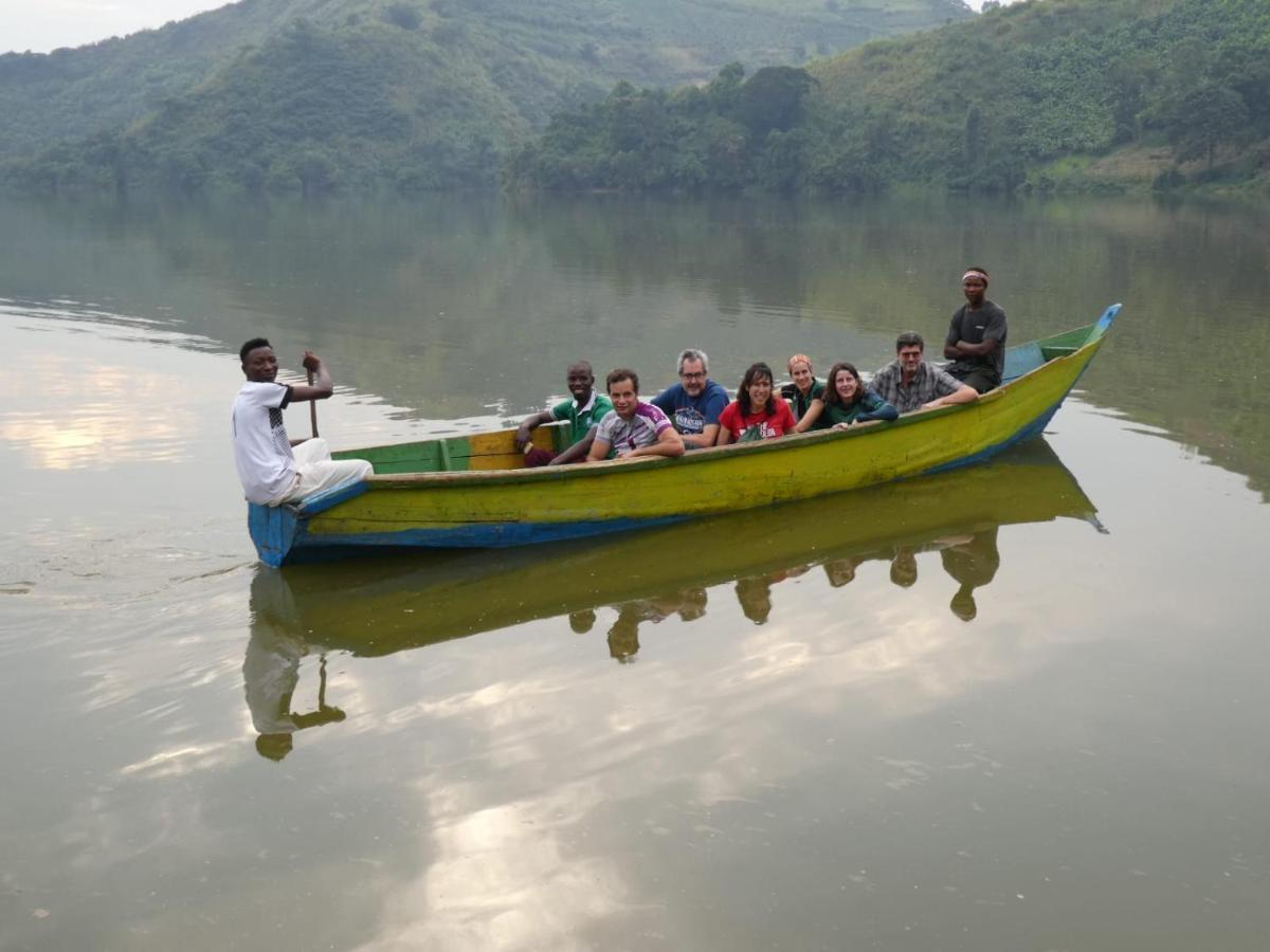 Mwamba Kelele Lodge Fort Portal ภายนอก รูปภาพ