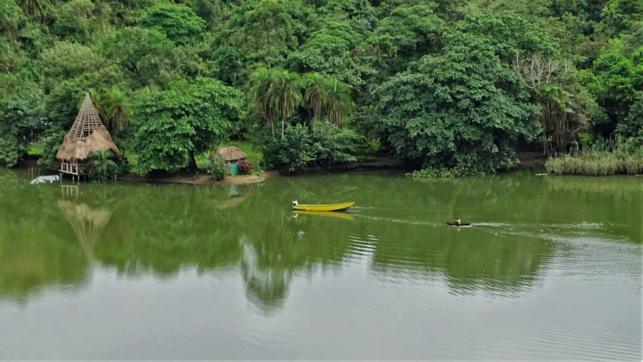 Mwamba Kelele Lodge Fort Portal ภายนอก รูปภาพ