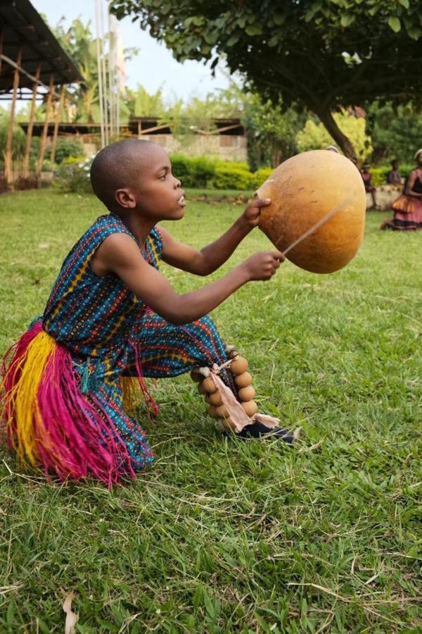 Mwamba Kelele Lodge Fort Portal ภายนอก รูปภาพ
