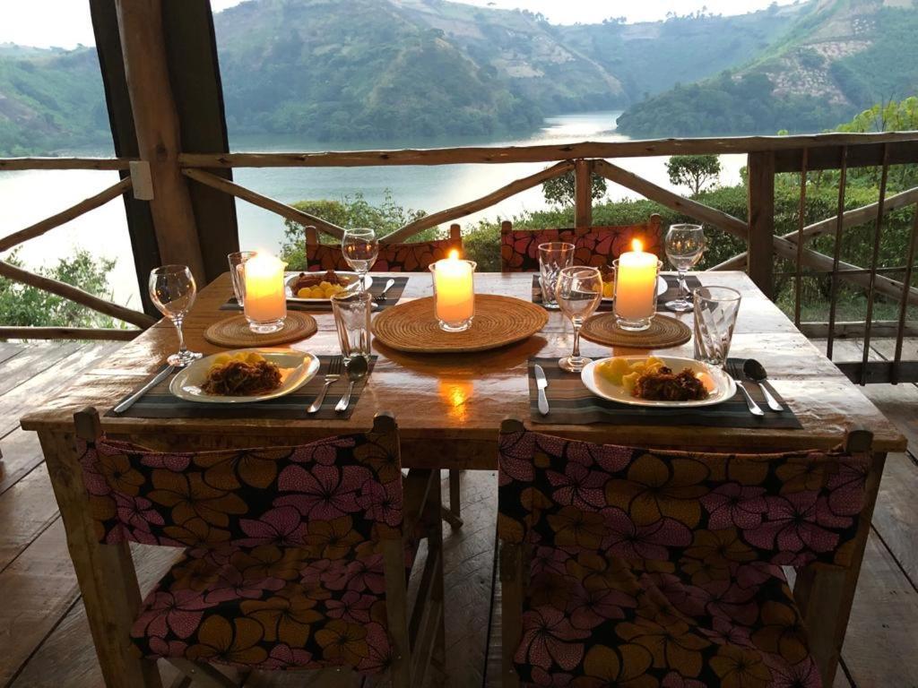 Mwamba Kelele Lodge Fort Portal ภายนอก รูปภาพ