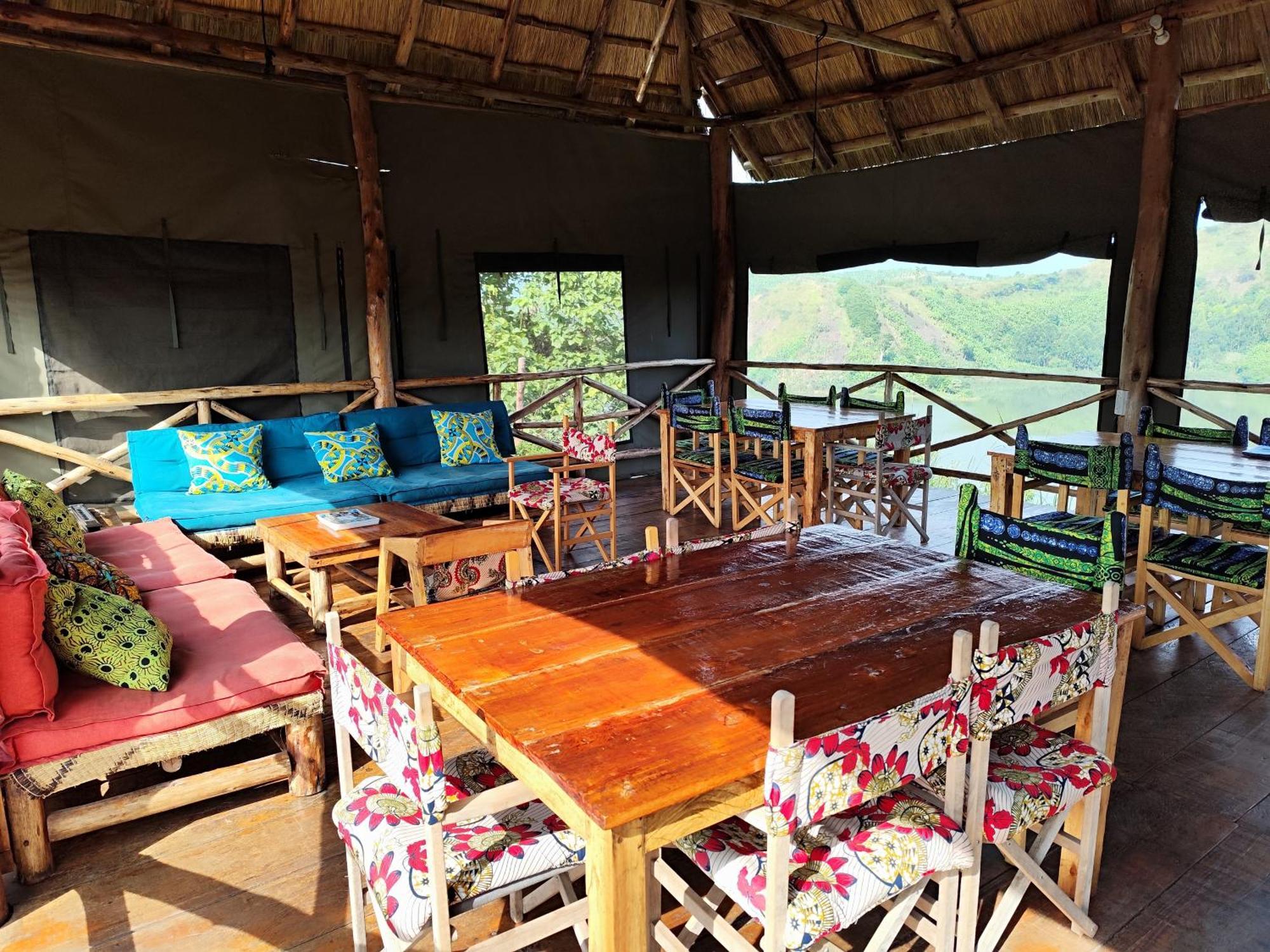 Mwamba Kelele Lodge Fort Portal ภายนอก รูปภาพ