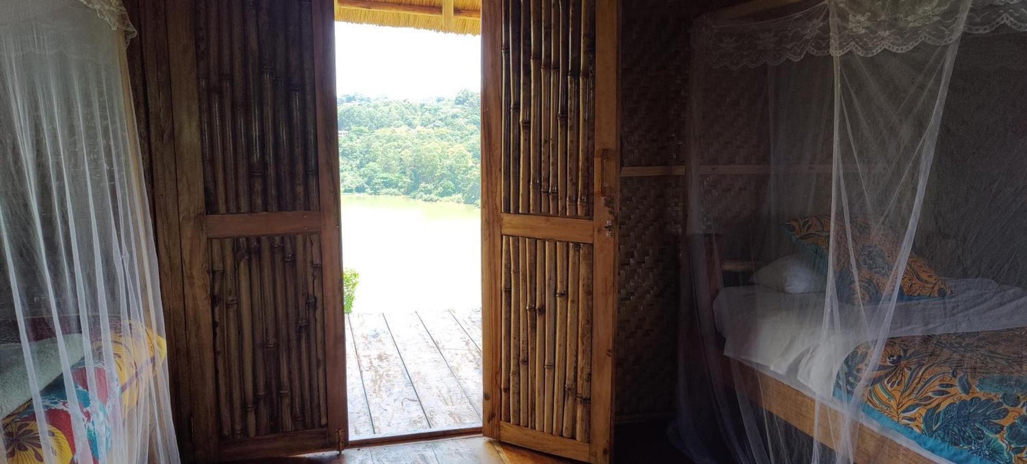 Mwamba Kelele Lodge Fort Portal ภายนอก รูปภาพ