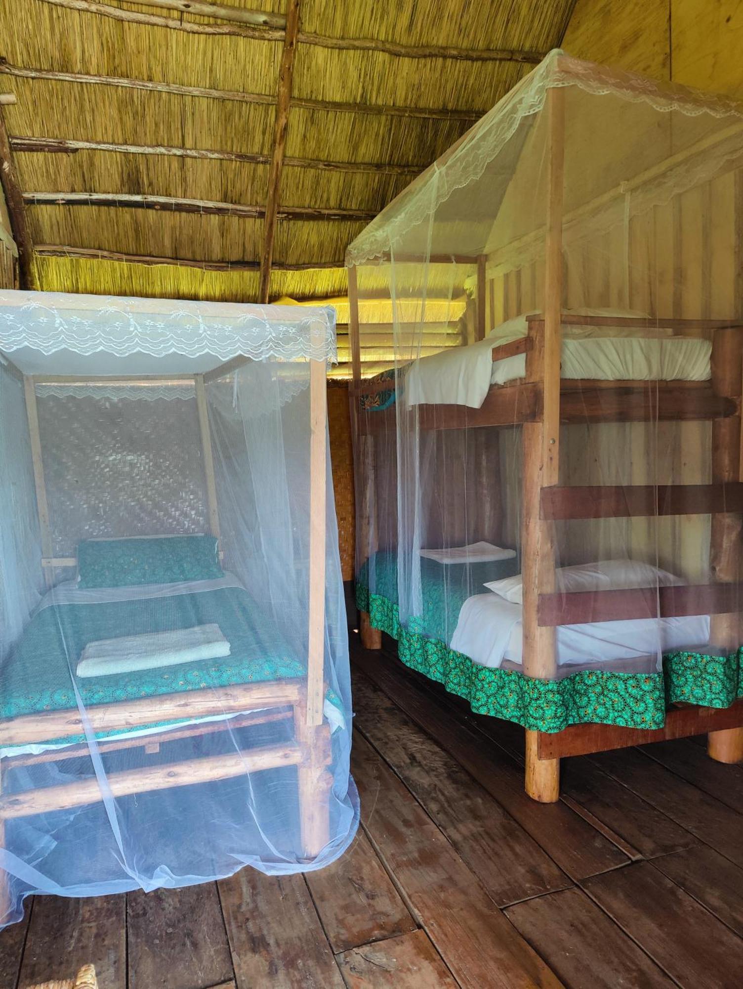 Mwamba Kelele Lodge Fort Portal ภายนอก รูปภาพ